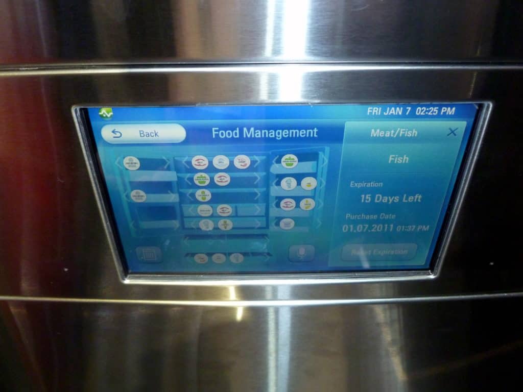 What Are the Benefits of a Smart Refrigerator SmartNutter